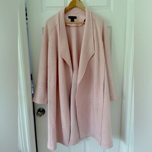 Relaxed fit Pastel pink coat. Open front with no button